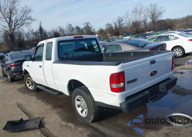 1FTYR14DX8PB10195: 44131651