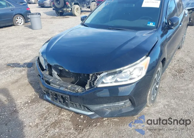 1HGCR2F70GA228136: 44131691