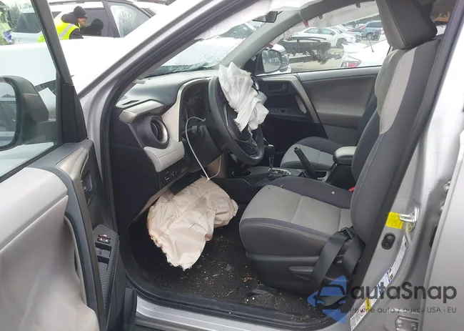 2T3RFREVXDW123689: 44131706