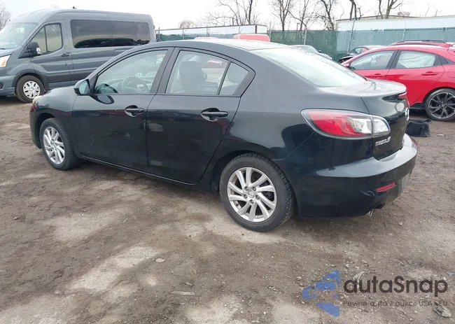 JM1BL1VG0C1504445: 44131738