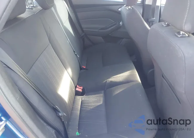 1FADP3F23JL210217: 44131757