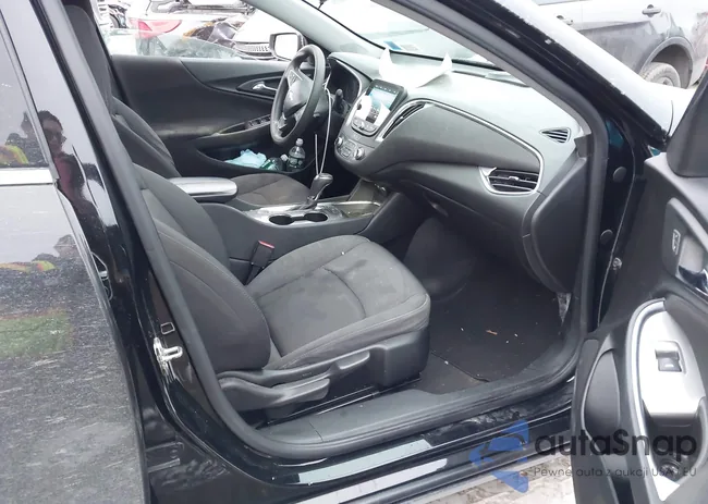 1G1ZD5ST1LF038105: 44131801