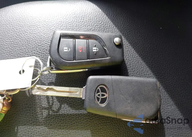 2T3F1RFV8MW179534: 44131809