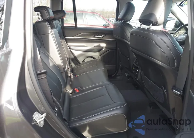 1C4RJHBG8PC607205: 44131827