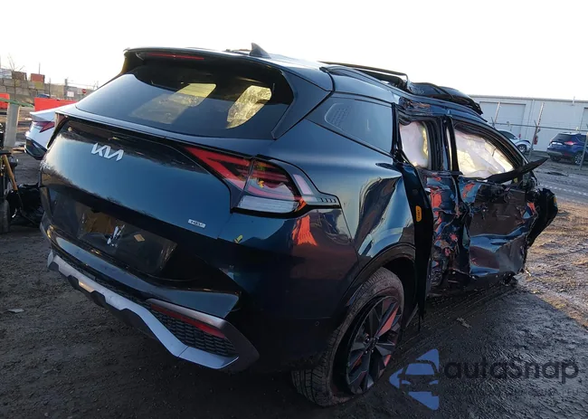 KNDPXCAG2P7070026: 44131854