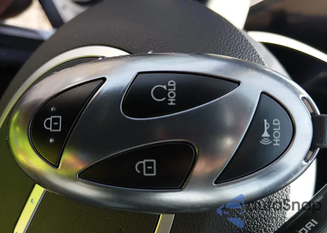 KM8JEDD17SU378713: 44131866