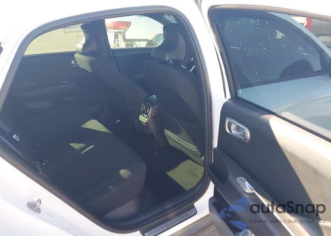 KMHM24AA7SA116640: 44131879