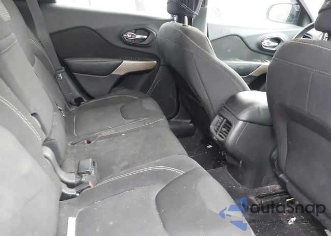 1C4PJMCS0HW567897: 44131909