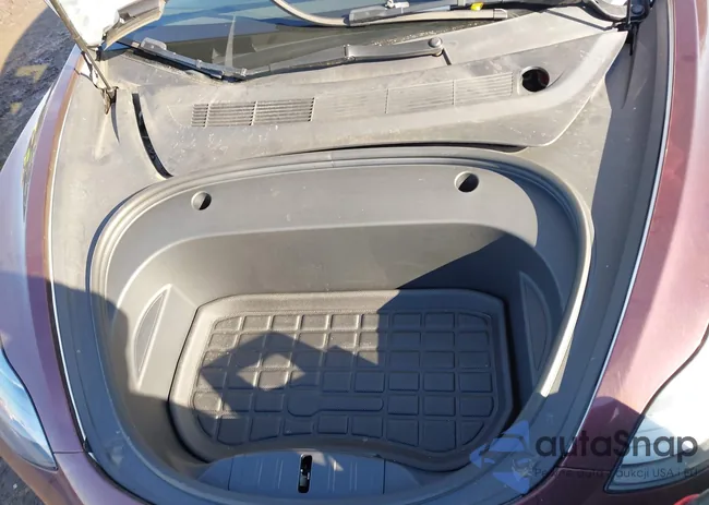 5YJ3E1EB8PF598879: 44131934