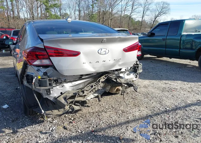 KMHD84LF5LU072080: 44131937