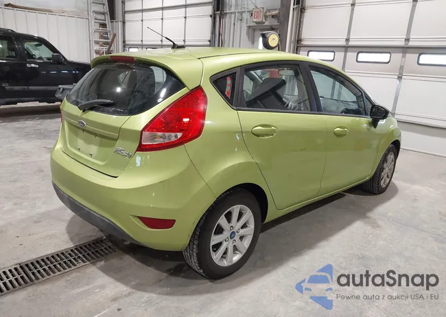 3FADP4EJ9BM144464: 44131963