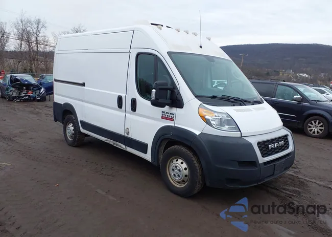 3C6TRVBG6KE526256: 44131990