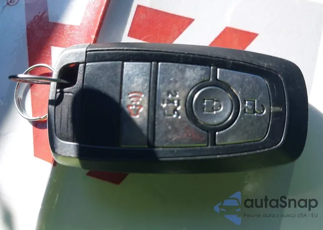 3FA6P0LU8KR207734: 44132004