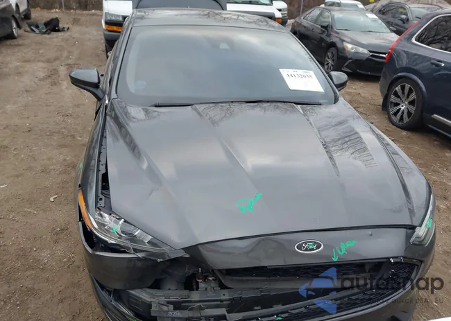 3FA6P0HD4KR166348: 44132035