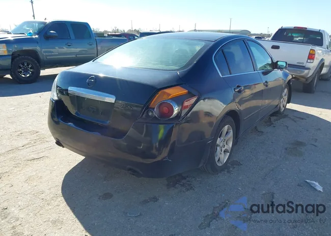 1N4AL2AP1AN458692: 44131241