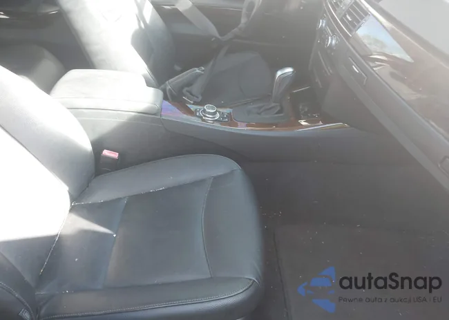 WBAPL5G59BNN22021: 44131261