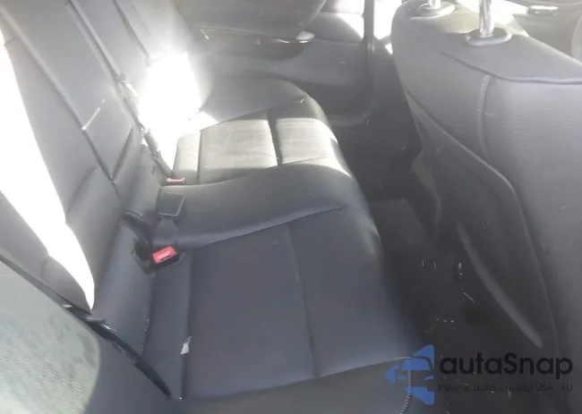 WBAPL5G59BNN22021: 44131261