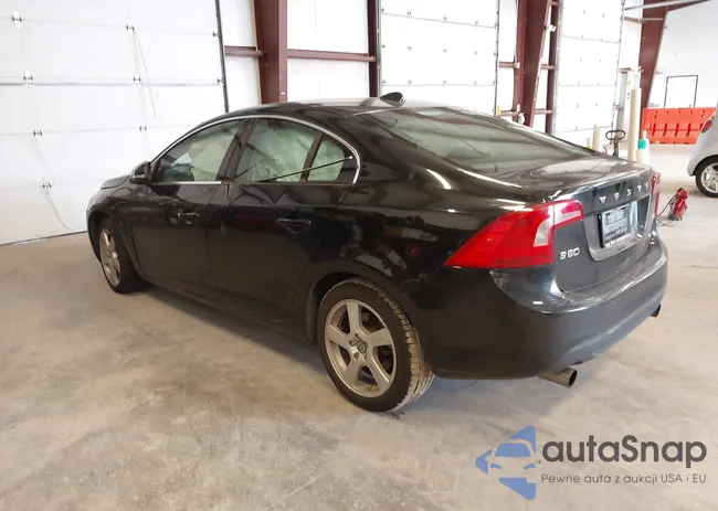 YV1622FS5C2093366: 44131322