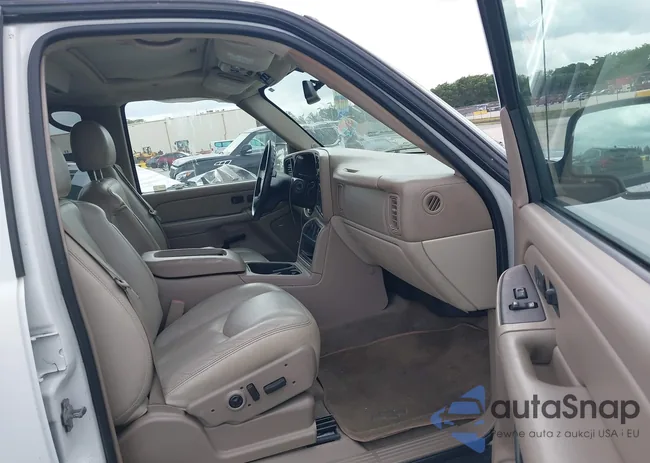 1GNEC13T25R217438: 44131374