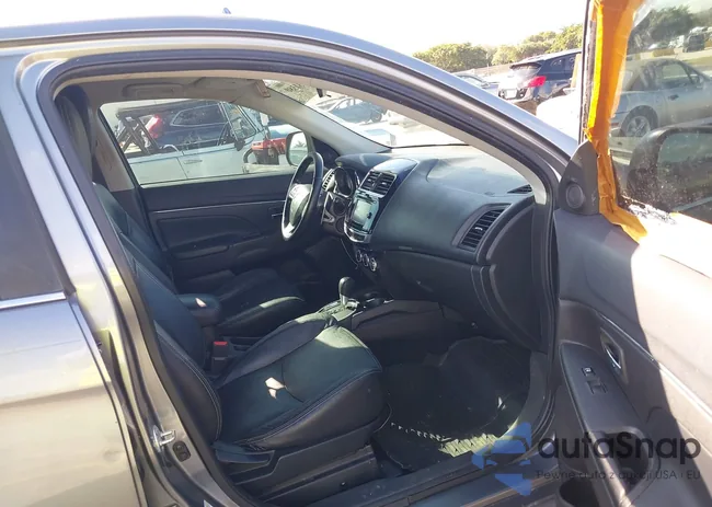 4A4AP4AUXFE034296: 44131380