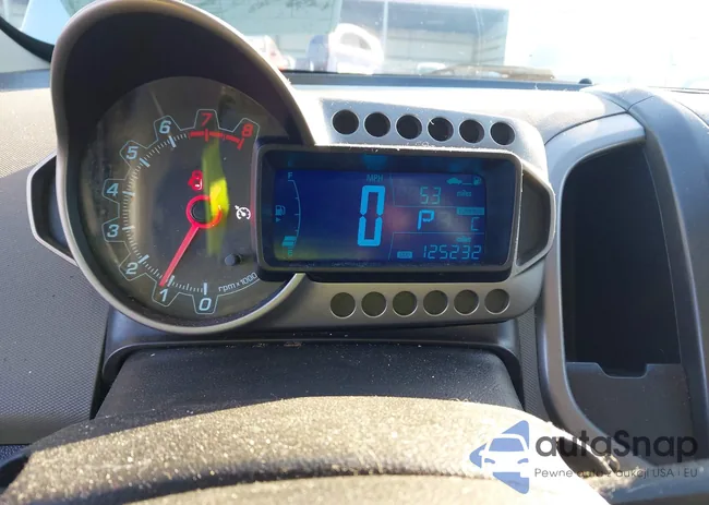 1G1JC5SH9D4257726: 44132475