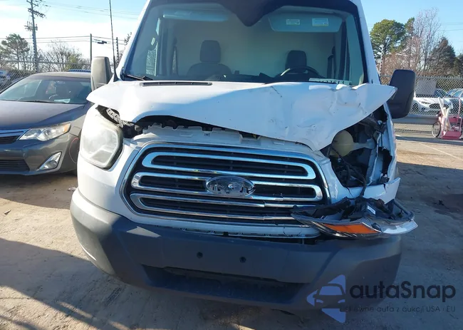 1FTYR3XM1JKB03601: 44132513