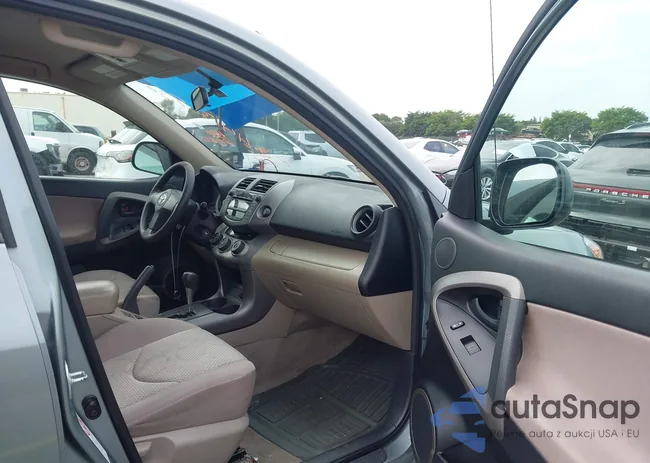 JTMZD33V186077196: 44132530