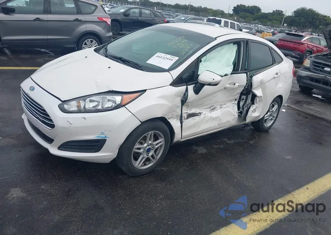 3FADP4BJ3HM161578: 44132595