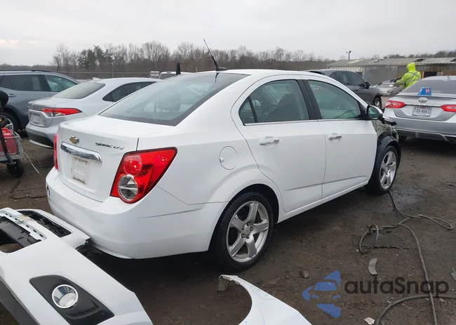 1G1JE5SH1C4143437: 44132620