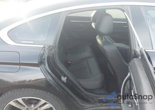 WBA4J1C57KBM17048: 44132622