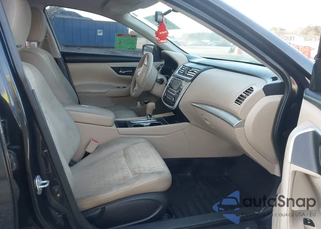 1N4AL3AP0GN315831: 44132677