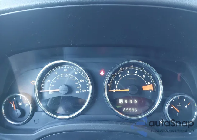 1C4NJCEA4GD806688: 44132686