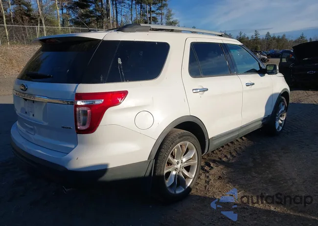 1FMHK8F83CGA92219: 44132688