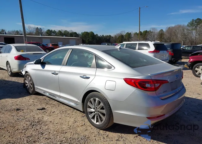 5NPE34AF8HH505693: 44132726