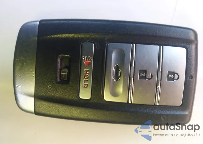 19UDE2F76MA008432: 44132740