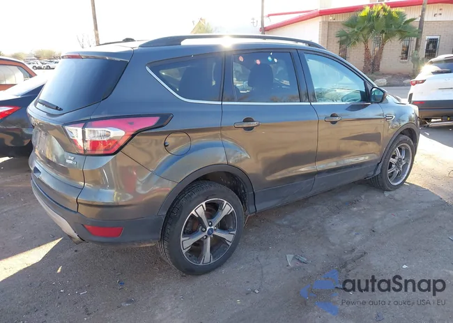 1FMCU9G9XHUB79559: 44132834