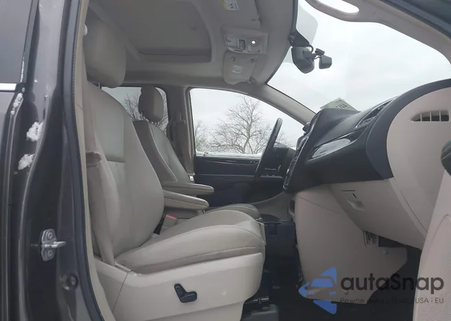 2C4RC1CG1GR188671: 44132858