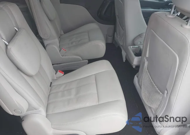 2C4RC1CG1GR188671: 44132858