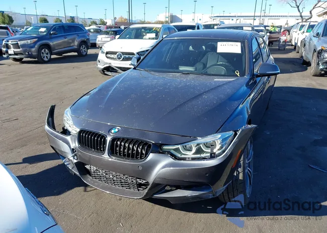 WBA8B3G55GNT62402: 44132878