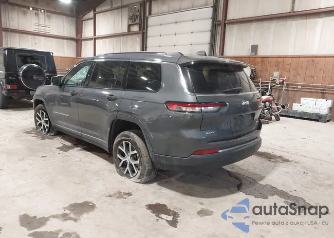 1C4RJKBG6R8503220: 44132888