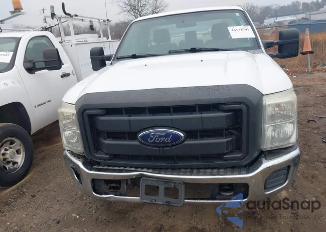 1FTBF2AT4BEC63366: 44132901