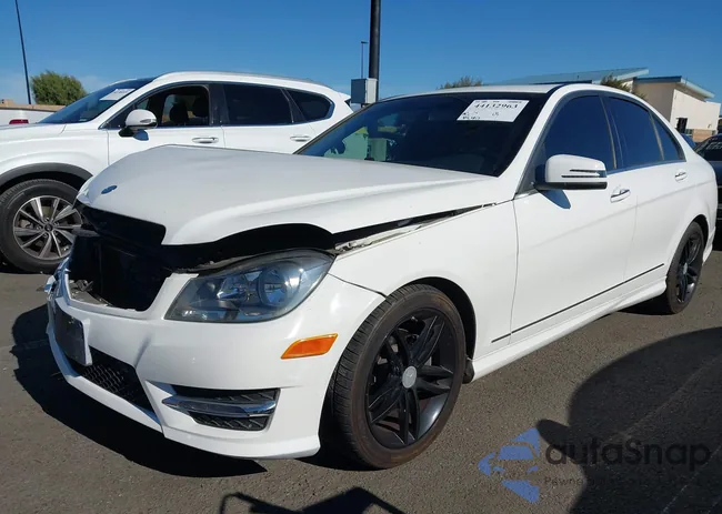 WDDGF4HB5EA889119: 44132963