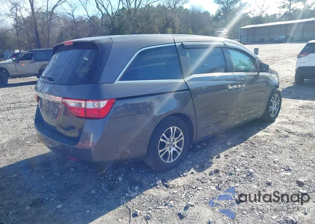 5FNRL5H42DB061232: 44132969