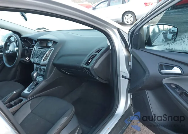 1FADP3F25EL146767: 44133009