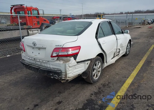 4T4BF3EKXAR063086: 44133011