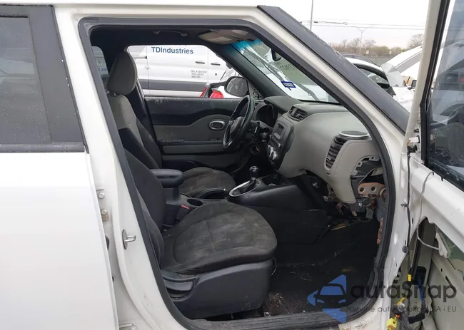 KNDJP3A54F7191790: 44133027