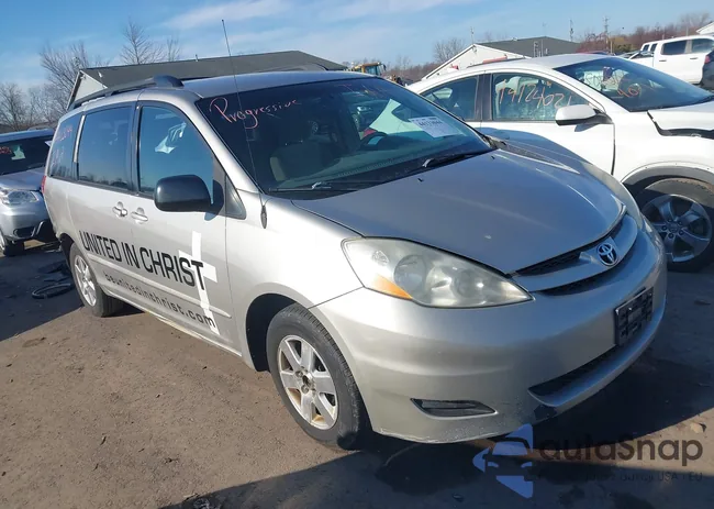 5TDKK4CC1AS300550: 44133044