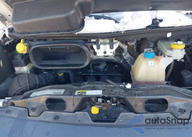 3C6URVHG3GE130885: 44133056