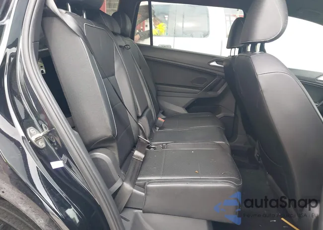 3VV3B7AX3MM100450: 44132073