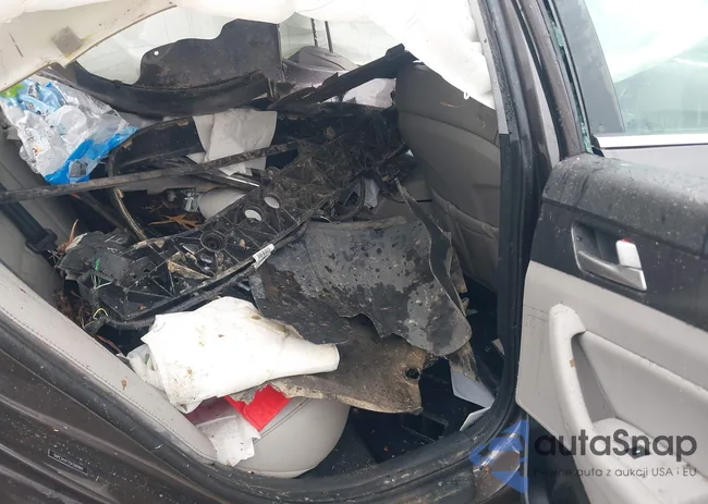 5NPE34AF7GH390969: 44132077